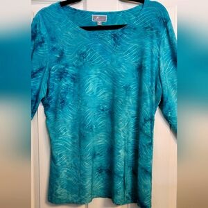 Turquoise tye die shirt